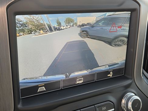 Used 2021 GMC Sierra 1500 Denali image 9