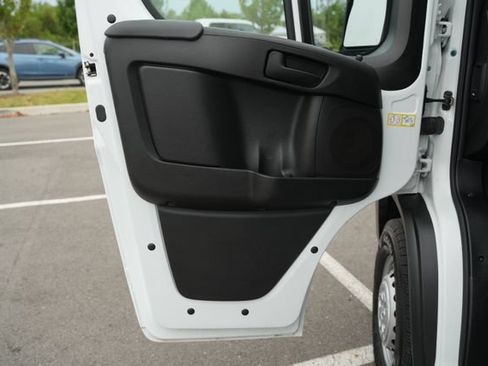Used 2024 RAM ProMaster 3500 w/ Convenience Group FWD image 14
