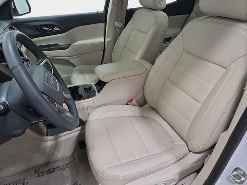 Used 2023 GMC Acadia Denali w/ Denali Ultimate Package AWD/4WD image 12