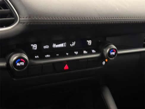 Certified 2025 MAZDA MAZDA3 s Sport image 26