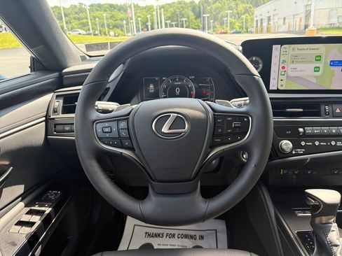 Used 2025 Lexus ES 350 w/ Premium Package FWD image 15