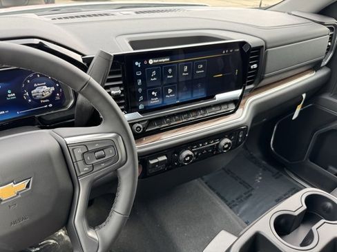 New 2026 Chevrolet Silverado 1500 LT image 17