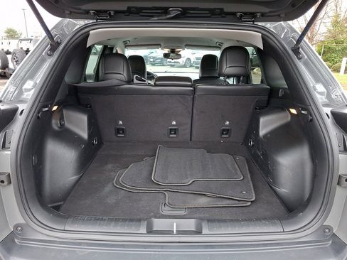 Used 2020 Jeep Cherokee Latitude Lux w/ Quick Order Package 2YH Lux image 18