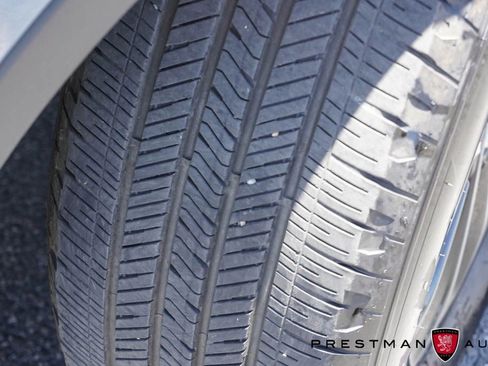 Used 2025 Lincoln Nautilus Premier AWD/4WD image 18