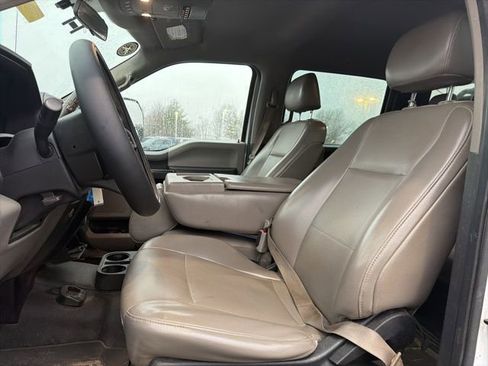 Used 2017 Ford F550 4x4 Crew Cab Super Duty image 25