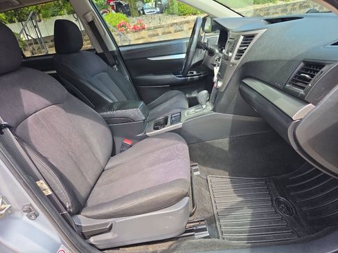 Used 2014 Subaru Outback 2.5i Premium AWD/4WD image 24