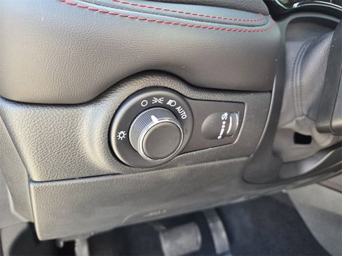 Used 2024 Dodge Durango GT image 26