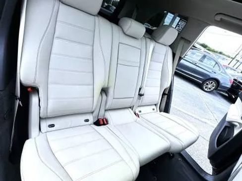 Used 2020 Mercedes-Benz GLS 450 4MATIC image 24