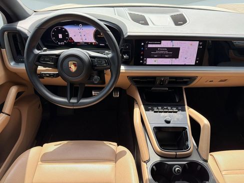 Certified 2024 Porsche Cayenne S AWD/4WD image 29