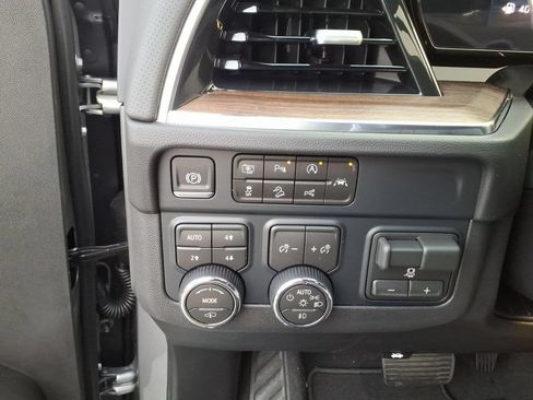 New 2026 Chevrolet Tahoe High Country AWD/4WD image 26