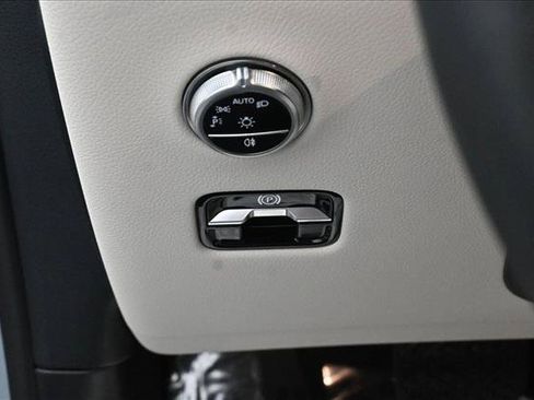 Certified 2026 Mercedes-Benz GLC 300 4MATIC image 10