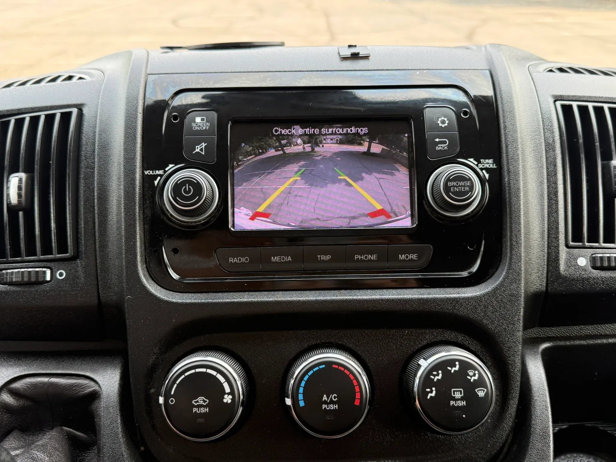 Used 2021 RAM ProMaster 2500 FWD image 17