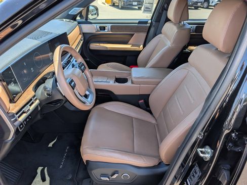 Used 2024 Hyundai Santa Fe Limited FWD image 2