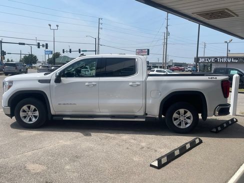 Used 2021 GMC Sierra 1500 SLE AWD/4WD image 3