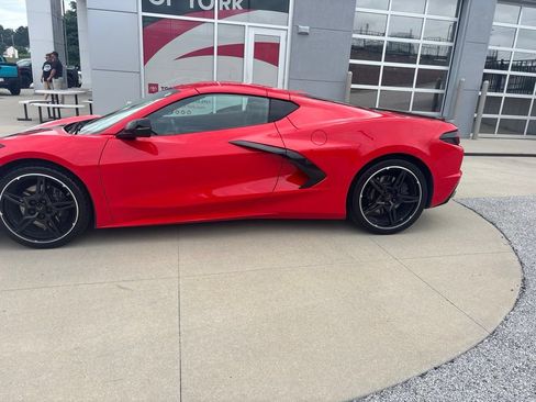 Used 2024 Chevrolet Corvette Stingray Coupe w/ 1LT RWD image 10