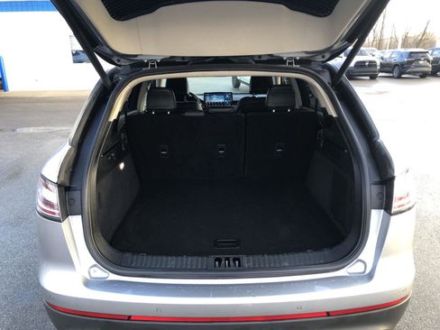 Used 2023 Lincoln Nautilus Reserve image 8