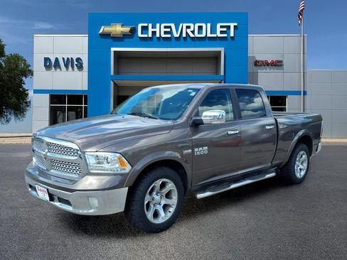Used 2018 RAM 1500 Laramie AWD/4WD image 7