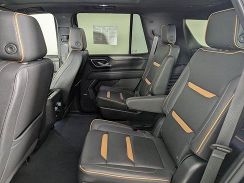 Used 2023 GMC Yukon AT4 w/ Technology Package AWD/4WD image 21