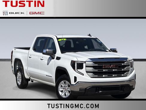Used 2024 GMC Sierra 1500 SLE AWD/4WD image 1