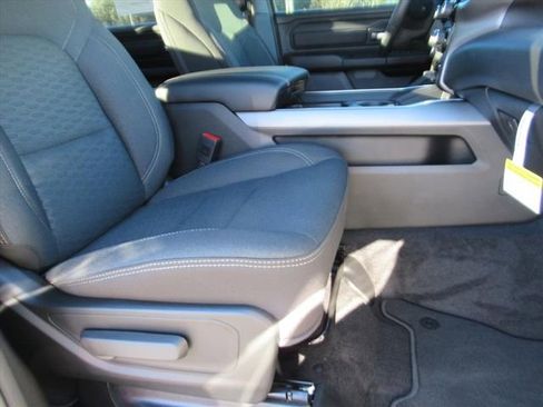 New 2026 RAM 1500 Express image 9