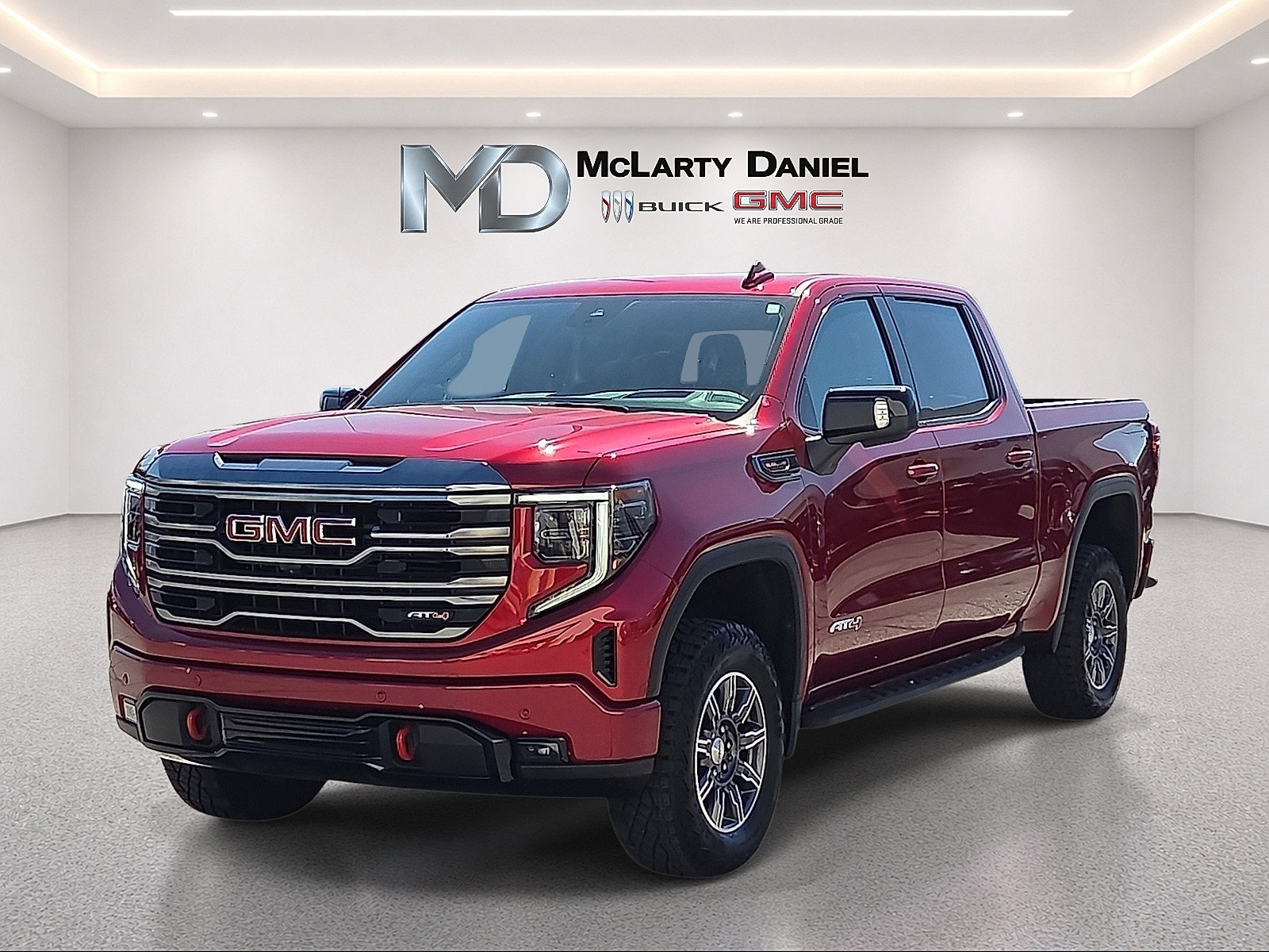 Used 2024 GMC Sierra 1500 AT4 w/ Technology Package AWD/4WD image 3