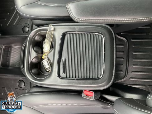 Used 2023 Chrysler Pacifica Touring-L w/ S Appearance Package FWD image 52