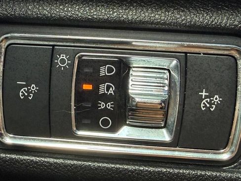 Used 2021 Lincoln Corsair FWD image 18