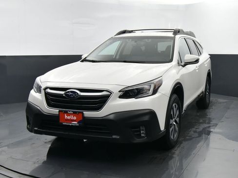 Certified 2022 Subaru Outback Premium image 6