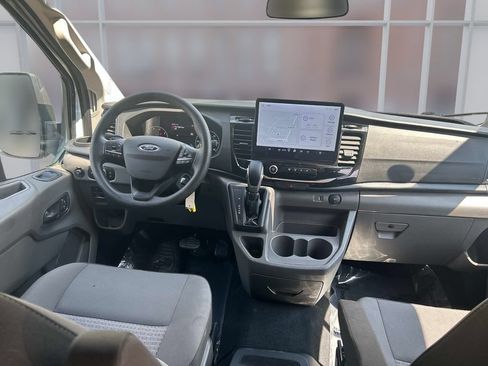 Used 2023 Ford Transit 350 XLT RWD image 15