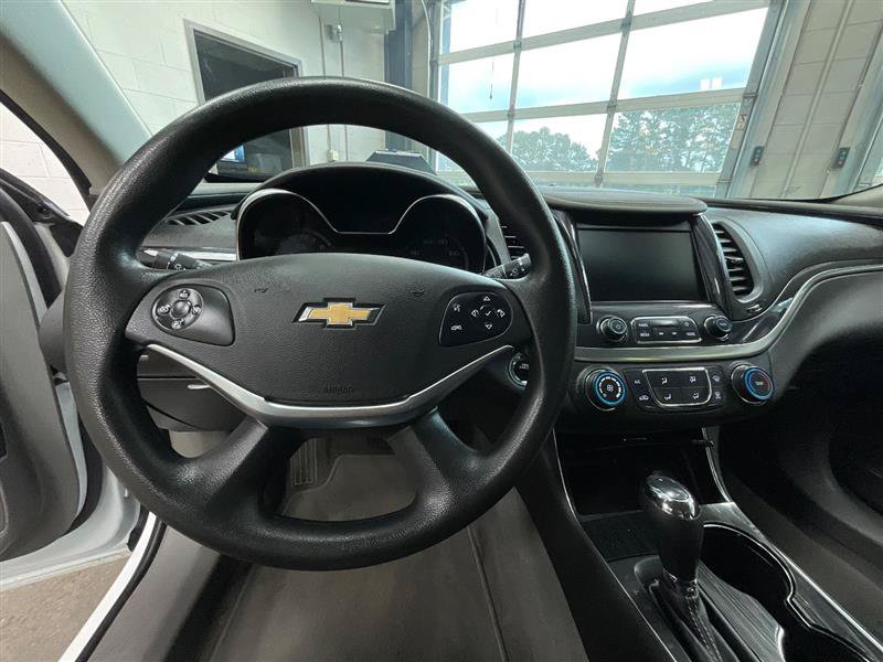 Used 2018 Chevrolet Impala LS FWD image 14