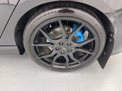 Used 2016 Ford Focus RS AWD/4WD image 6