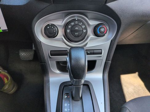 Used 2017 Ford Fiesta SE FWD image 19