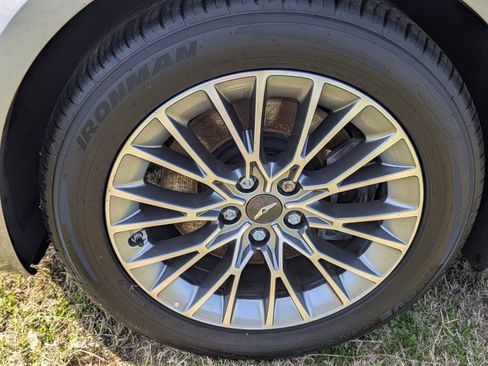 Used 2023 Genesis G80 2.5T image 27