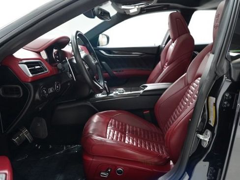 Used 2022 Maserati Ghibli Trofeo image 13