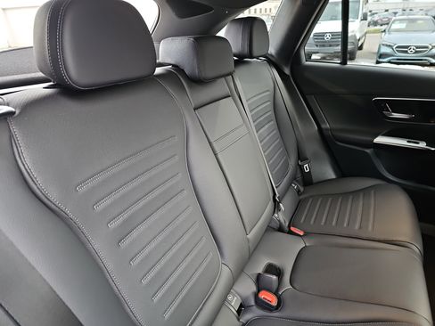 New 2026 Mercedes-Benz GLC 300 GLC 300 image 12