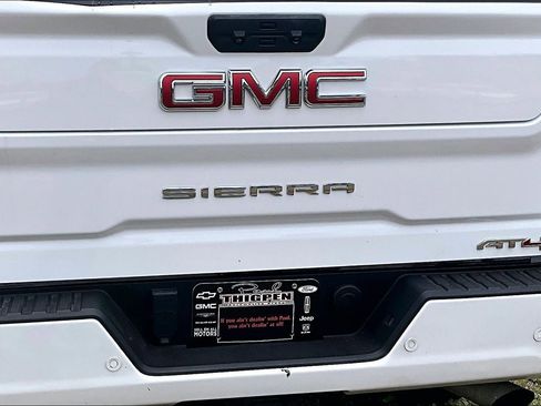 Used 2022 GMC Sierra 2500 AT4 w/ AT4 Premium Plus Package AWD/4WD image 25