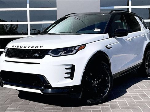 New 2026 Land Rover Discovery Sport Landmark AWD/4WD image 1