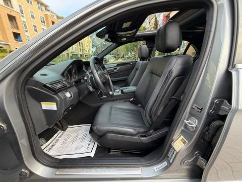 Used 2010 Mercedes-Benz E 550 Sedan image 35