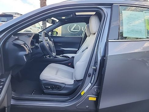 Certified 2020 Lexus UX 200 w/ Premium Package FWD image 9