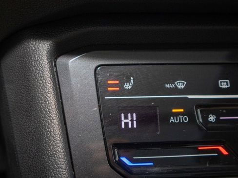 Used 2024 Volkswagen Tiguan SE R-Line image 23