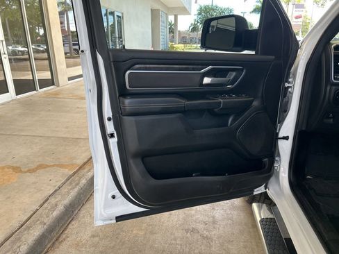 Used 2024 RAM 1500 Big Horn RWD image 38