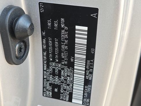 Used 2022 Toyota Sienna XLE FWD image 18