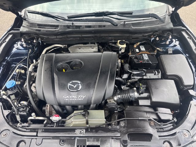 Used 2016 MAZDA MAZDA3 i Touring w/ Popular Equipment Package FWD image 23
