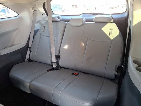 Certified 2024 Toyota Sienna XLE image 14