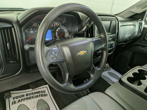 Used 2018 Chevrolet Silverado 1500 Custom w/ Custom Value Package image 19