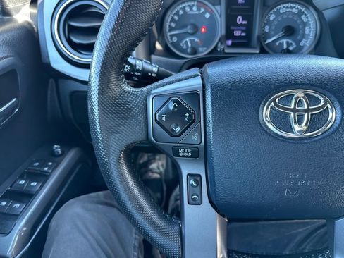 Used 2020 Toyota Tacoma TRD Sport w/ TRD Premium Sport Package AWD/4WD image 26