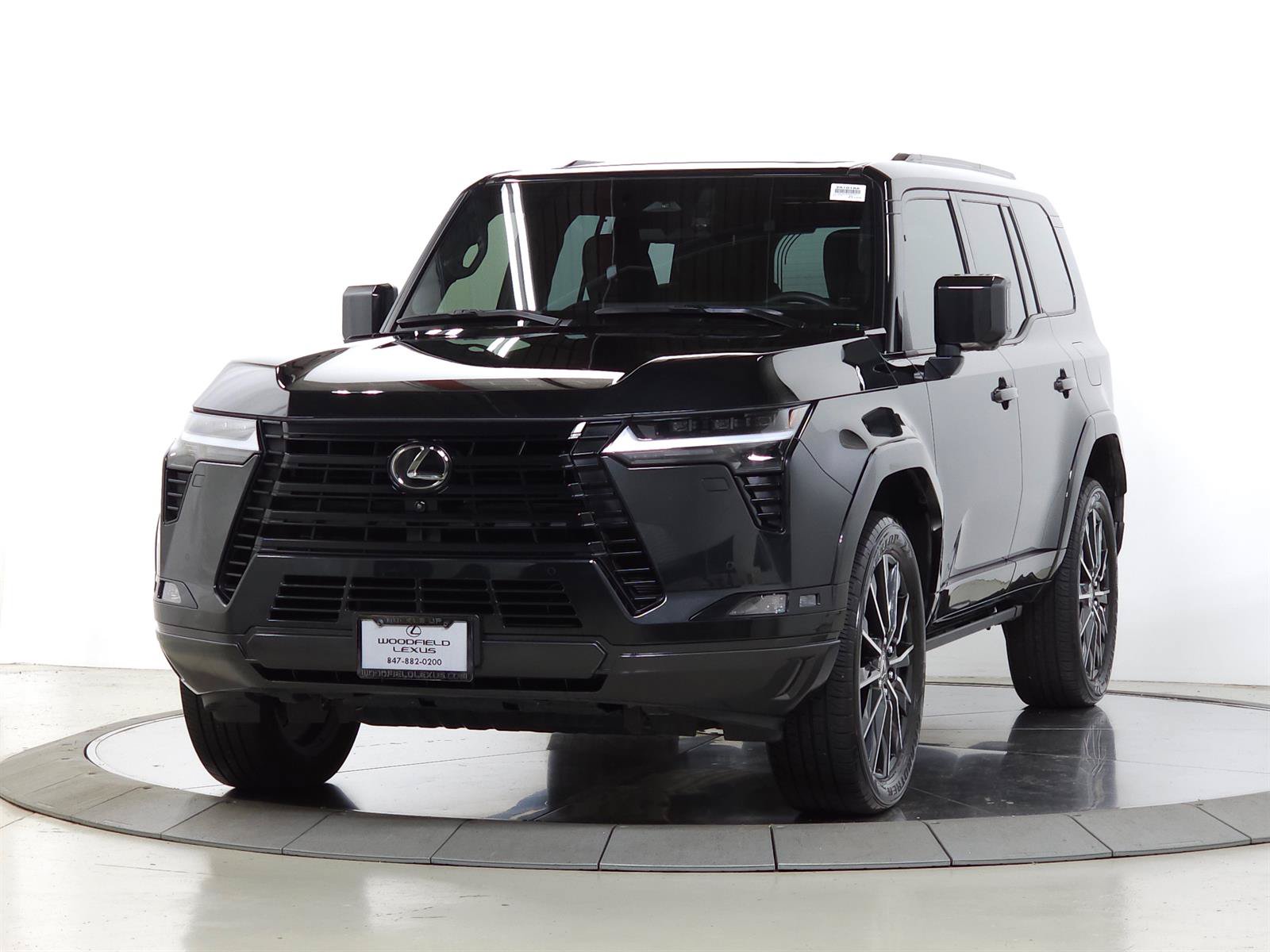 Used 2024 Lexus GX 550 w/ Cold Area Package AWD/4WD image 3