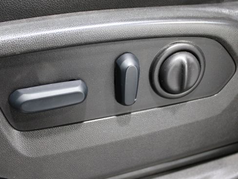 Used 2022 Chevrolet Silverado 2500 LTZ w/ LTZ Plus Package image 4