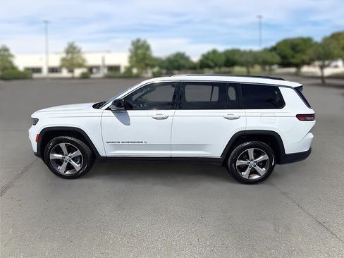 Used 2021 Jeep Grand Cherokee L Limited RWD image 4