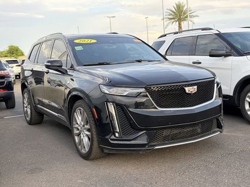 Used 2021 Cadillac XT6 Sport image 3